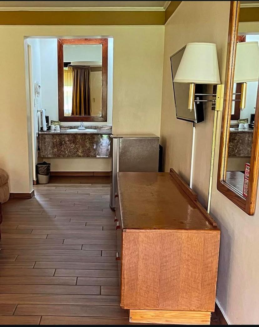Hotel Santa Fe Camargo Kültér fotó
