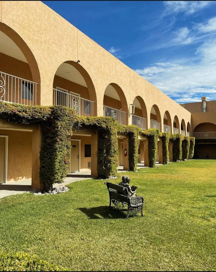 Hotel Santa Fe Camargo Kültér fotó